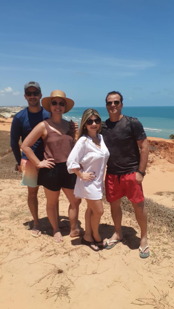 Passeio Damião Tur - Cliente satisfeito explorando o Ceará